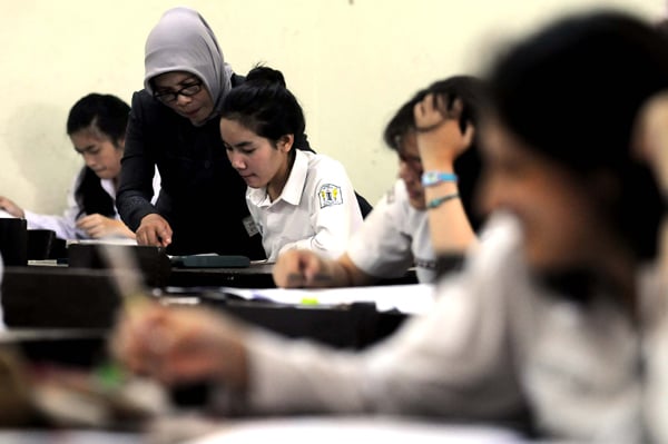  Ujian Nasional SMA Serentak Hari Ini, Mendikbud Sidak Sekolah di Jakarta