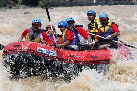  4 Mahasiswa Korban Arung Jeram di Garut Dievakuasi