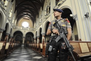  Hari Paskah, Ratusan Polisi Jaga Gereja Katedral