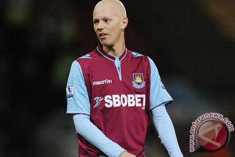  Striker West Ham Dylan Tombides Meninggal Akibat Kanker