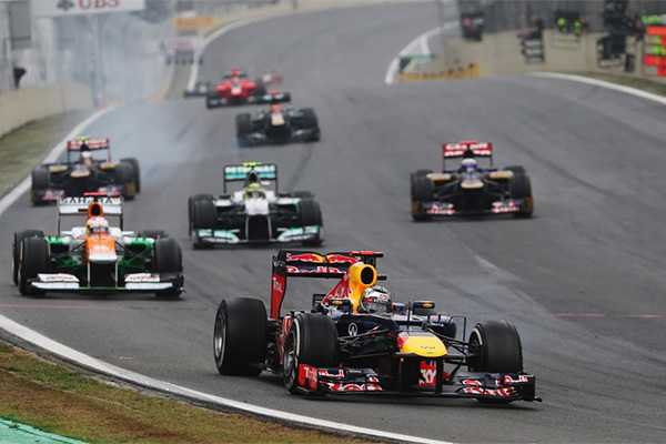  Hasil F1 GP Shanghai: Hamilton Finis Pertama, Rosberg Kedua Lewat Pertarungan Seru