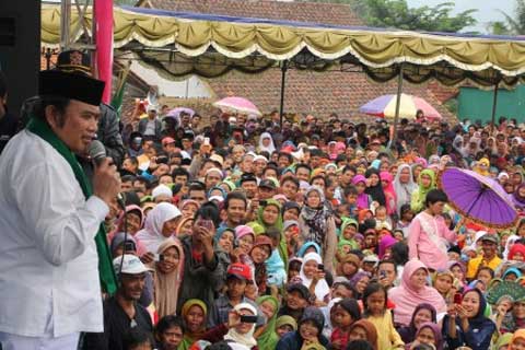  PILPRES 2014: Capres Sudah Tak Mungkin, Rhoma Irama Masih Berharap Jadi Cawapres