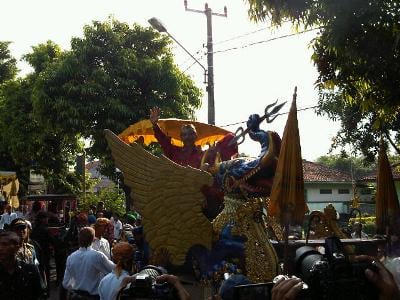  Pemkab Cirebon Gelar Kirab Budaya dan Festival Batik