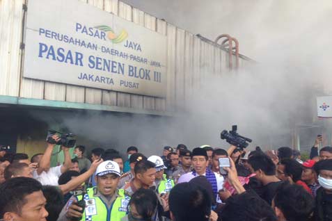  PASAR SENEN TERBAKAR: Jokowi Tinjau Lokasi, Api Masih Nyala