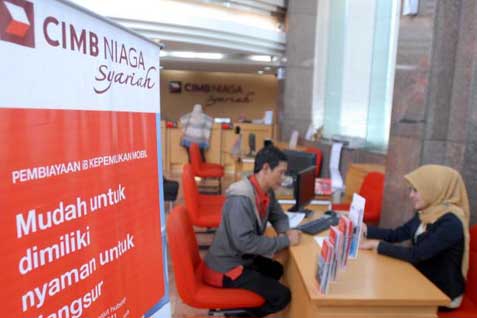  CSR: CIMB Niaga Syariah Donasikan Mobil Donor Darah