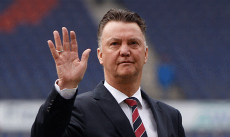  Louis van Gaal Melatih Manchester United Musim Depan