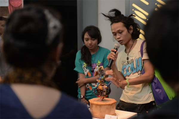  SENI RUPA: Thedeo MixBlood Melewati Batas Budaya