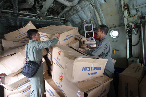  LAYANAN KARGO, Bandara Halim Lebih Strategis