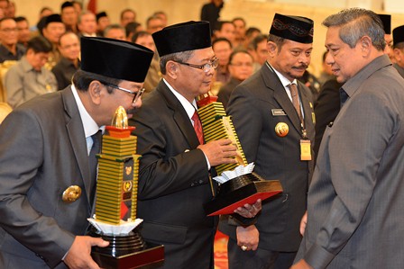  Otonomi Daerah: Ini Bukti Pelaksanaannya Belum Menyeluruh