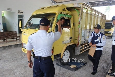  Pungli Jembatan Timbang: Jateng Evaluasi Sistem Kerja Petugas