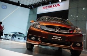  Honda Bandung Center Catat Penjualan 3.508 Unit Sepanjang Q1/2014