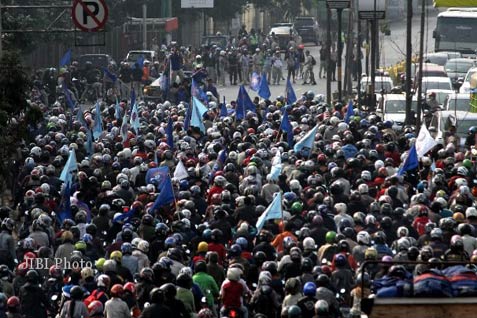  LIPUTAN DEMO BURUH: May Day, 600.000-an Buruh Kepung Jakarta