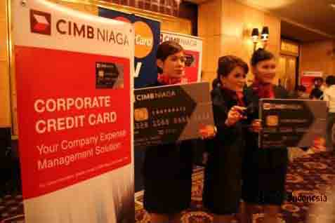  Pengguna Setia Kartu Kredit CIMB Niaga Raih Mobil