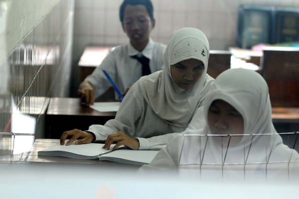  Siswa di Bogor Ujian Nasional di Kebun Karet