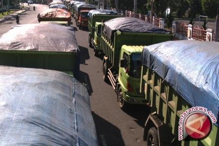  Tonase Berlebih: DPRD Jabar Nilai Pembatasan Muatan Tak Efektif