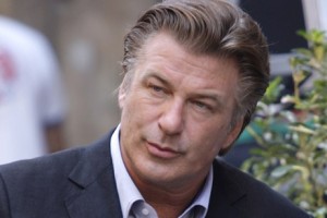  Ugal-ugalan, Aktor Alec Baldwin Ditangkap Polisi