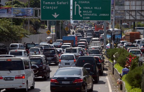  Libur Waisak, Puncak Macet 10 KM