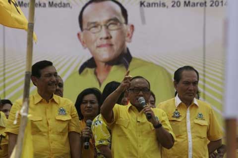  KOALISI PARTAI, Elit Golkar Berkumpul Di Rumah Megawati