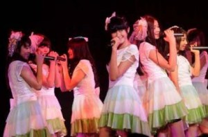  Member JKT48 Jual Langsung Album Baru di Cirebon