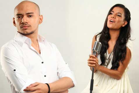  INDONESIAN IDOL 2014: Nowela dan Husein Bawakan Lagu Hits di Grand Final