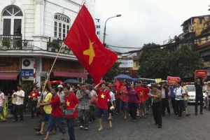  Sengketa Tambang Minyak: Kelompok Masyarakat Vietnam Unjuk Rasa Anti-Tiongkok