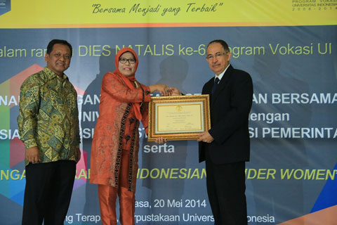  Asuransi Jasindo Raih Penghargaan