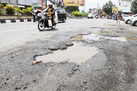  DPRD Jabar Usulkan Seluruh Jalan Provinsi Dibeton