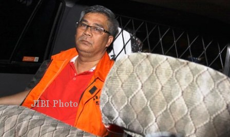  SIDANG SUAP MK: Akil Bantah Terima Uang 2 Dus