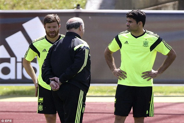  Setelah Beli Diego Costa 33 Juta Poundsterling, Chelsea Bidik Mario Mandzukic & Filipe Luis
