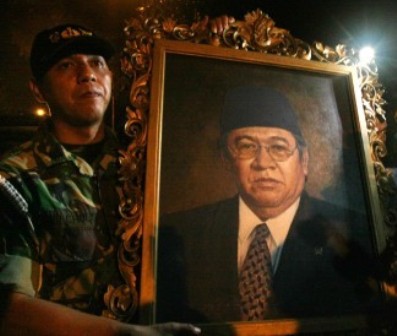  HAUL TAUFIQ KIEMAS: Ical dan Titiek Soeharto Hadir di Rumah Megawati
