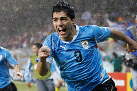  Piala Dunia 2014: Suarez Kantongi Kelemahan Timnas Inggris