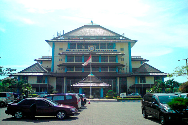  UNIVERSITAS AIRLANGGA (UNAIR) Buka Cabang di Banyuwangi