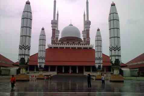  Jateng Dorong Wisata Religi