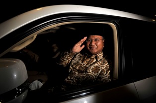  JOKOWI VS PRABOWO: Makin Panas, Prabowo Sebut Soal Pemimpin Boneka