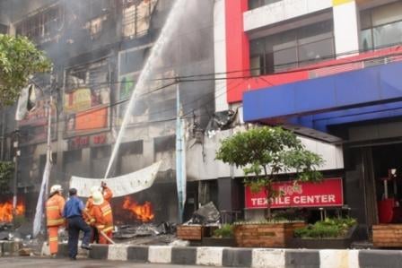  Kings Shopping Terbakar: Aktivitas Pedagang Berhenti Total