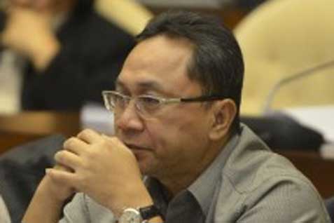 KORUPSI ALIH FUNGSI LAHAN: KPK Periksa Menhut Zulkifli Hasan