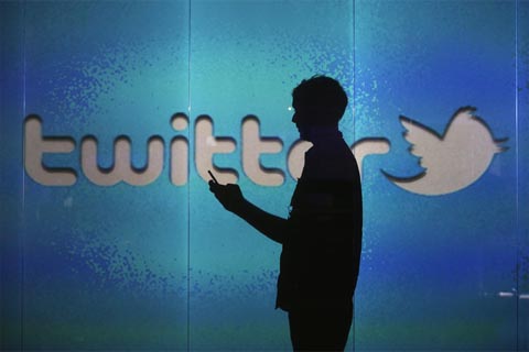 USULAN AMENDEMAN UU Hak Cipta Rusia Rugikan Pengguna Twitter