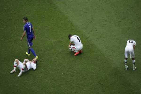  PIALA DUNIA 2014: Bosnia Vs Iran Skor Akhir 3-1, Langkah Iran ke Babak 16 Besar Terhenti