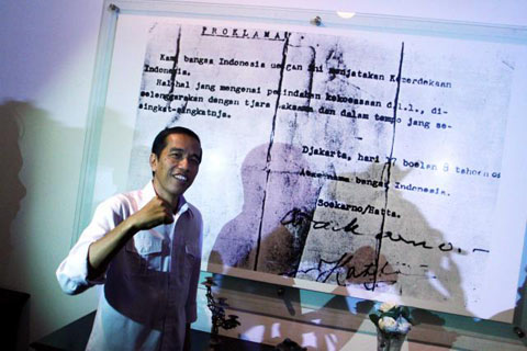  PILPRES 2014: Tengah Malam, Jokowi Kunjungi Makam Soekarno