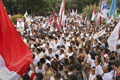  PILPRES 2014: Trik Prabowo-Hatta Mempertahankan Relawan