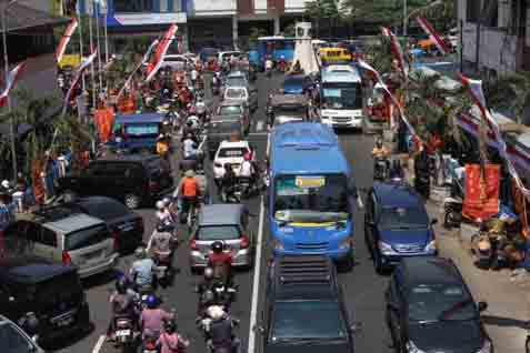  Arus Lalu Lintas Padat Merayap di Ciputat