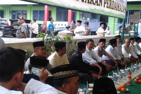  Buka Safari Ramadan, Ahok Kunjungi Masjid At-Taqwa Penjaringan