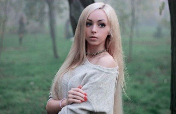  Alina Kovalevskaya \'Manusia Barbie\' Baru Asal Ukraina