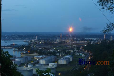  HARGA MINYAK: Stok Naik, WTI dan Brent Sama-sama Melemah