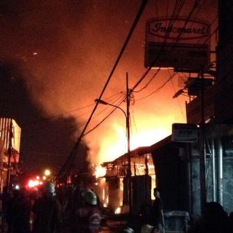 Kebakaran di Jalan Krendang, Tambora/Twitter-@TMCPoldaMetro