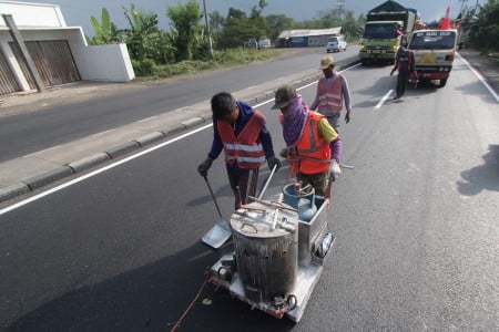  Info Mudik: H-7 Jalur Pantura Cirebon Steril dari PKL