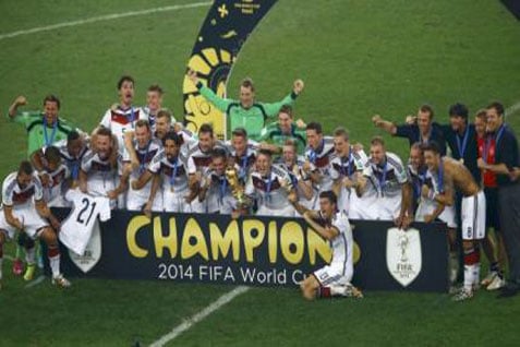 PIALA DUNIA 2014: Jerman Juara Dunia & Messi Raih Golden Ball