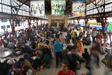  LEBARAN 2014: Pemudik Asal Jakarta Diprediksi Lebih 4,2 Juta Orang
