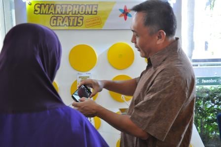  Wow, Indosat Berikan Smartphone Gratis Khusus Pelanggan Matrix Super Plan