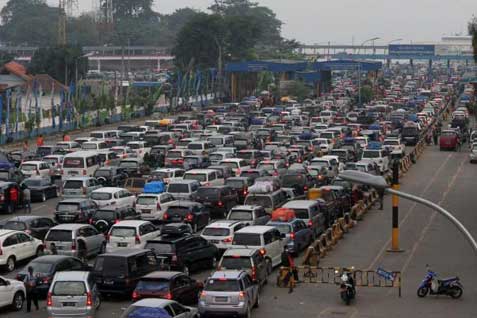  MUDIK LEBARAN: H-3, Puncak Arus Kendaraan di Bakauheni